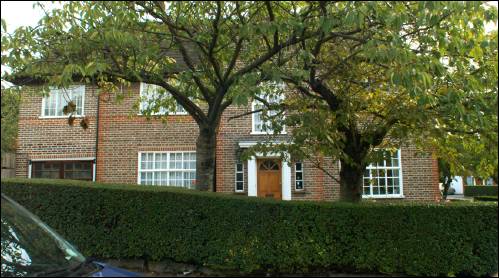 02 Widecombe Way
